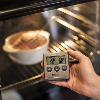 Elektroniczny termometr kuchenny z sondą (0C do 250C)