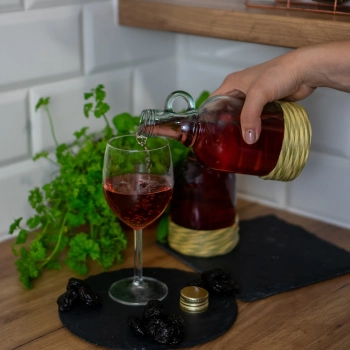 Butelka Gallone 0,5 L w oplocie, z zakrętką