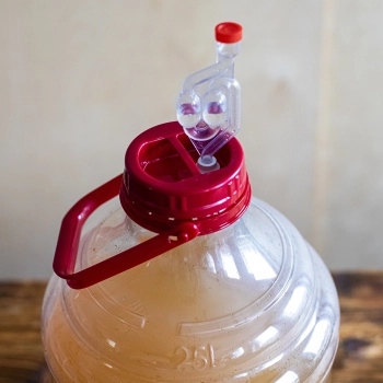 Balon do wina lekki, nietłukący, z uchwytem, 25 L