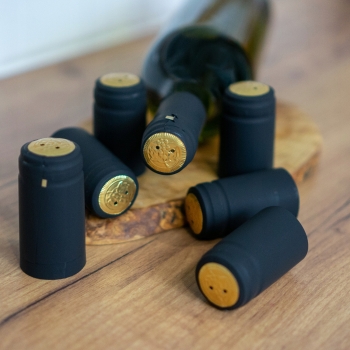 zestaw winiarski 16x korki do butelek 16x etykiety kapturki termokurczliwe